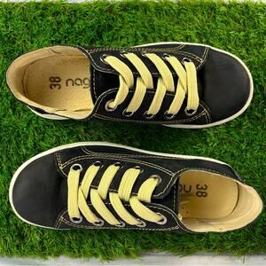 Nagaba Women’s Black and White Sneakers Size 7